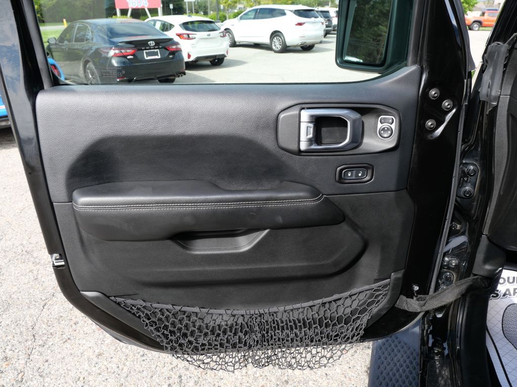 2018 Jeep Wrangler Unlimited Sahara Mt Pleasant MI
