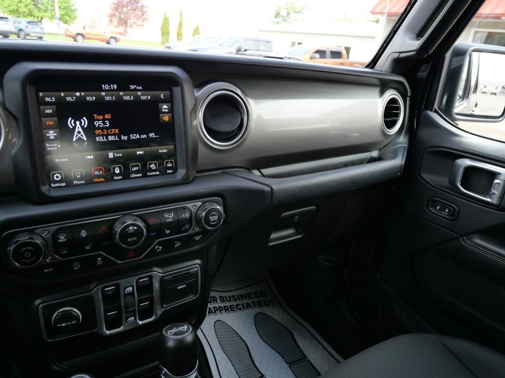 2018 Jeep Wrangler Unlimited Sahara Mt Pleasant MI
