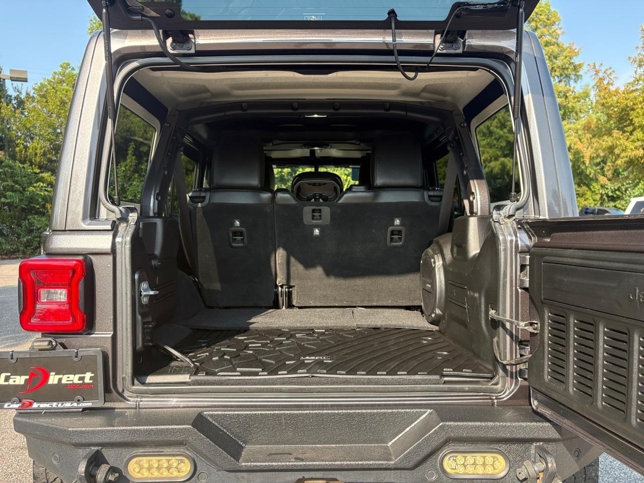 2018 Jeep Wrangler Unlimited Sahara, TOW PACKAGE, RUNNING BOARDS, BACKUP CAMERA, PARKING SENSORS, BLIND SPOT ALERT, FORWARD COLLISION WARNING, HEATED STEERING WHEEL & SEATS, APPLE CARPLAY/ANDROID AUTO, LOW MILES, WRANGLE THE ROAD! Virginia Beach VA 2018 Jeep Wrangler Unlimited Sahara, TOW PACKAGE, RUNNING BOARDS, BACKUP CAMERA, PARKING SENSORS, BLIND SPOT ALERT, FORWARD COLLISION WARNING, HEATED STEERING WHEEL & SEATS, APPLE CARPLAY/ANDROID AUTO, LOW MILES, WRANGLE THE ROAD! Virginia Beach VA
