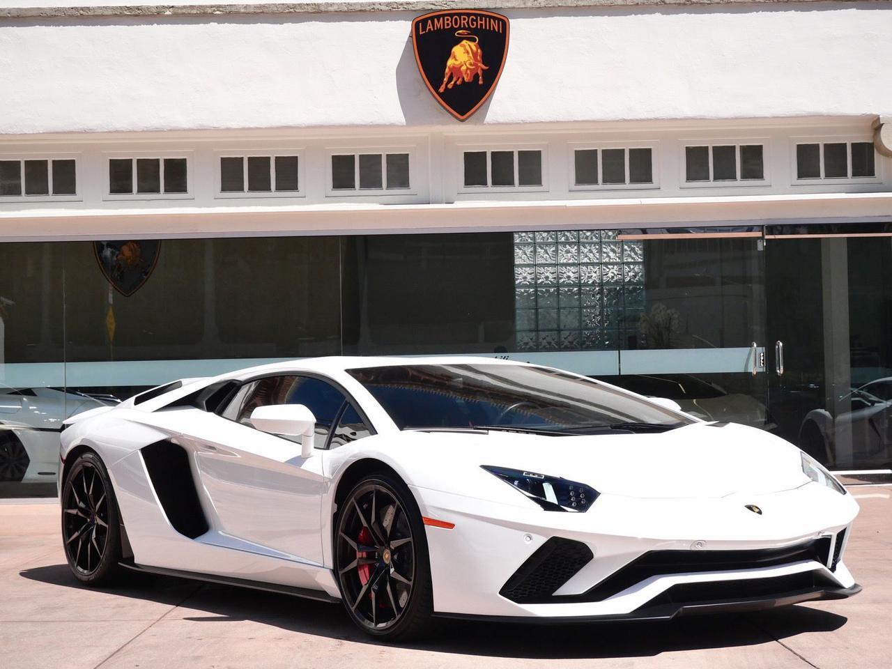 2018 Lamborghini Aventador S Base Base