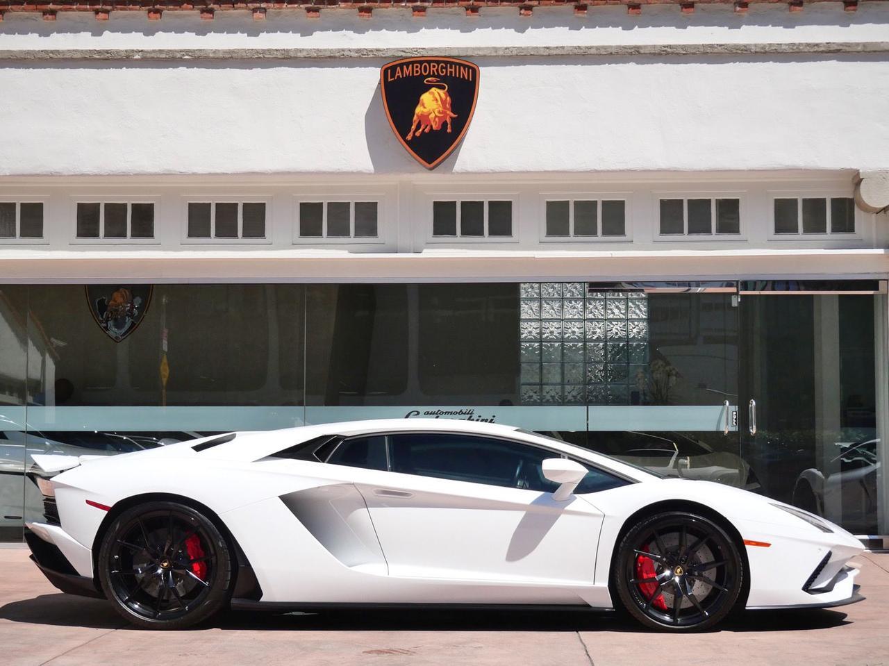 2018 Lamborghini Aventador S Base Base