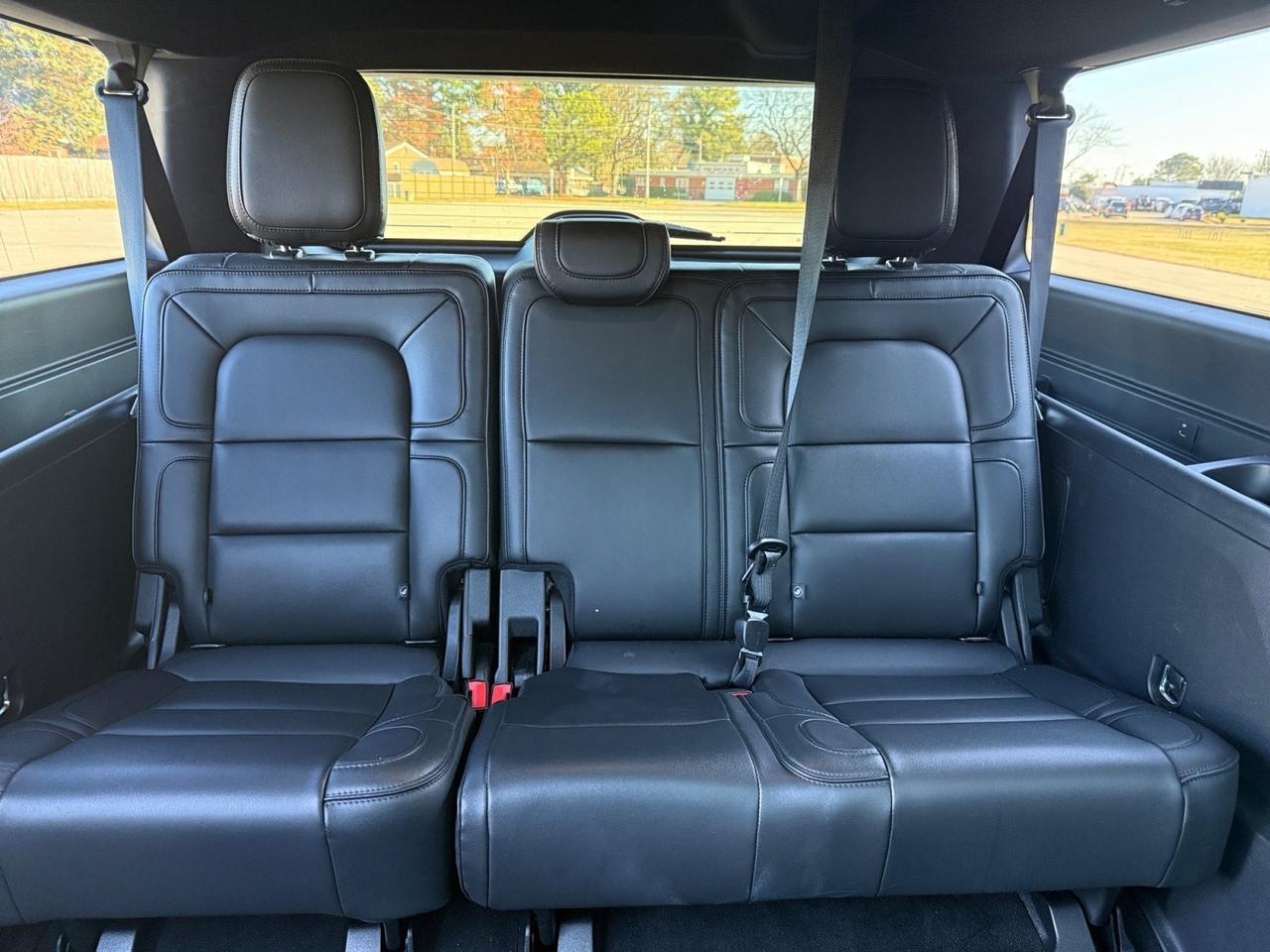 2018 Lincoln Navigator L Reserve, HEATED AND VENTILATED SEATS, HEATED 2ND ROW, POWERED 3RD ROW, MOONROOF, POWER RUNNING BOARDS, POWER LIFTGATE W/ FOOT ACTIVATION, REMOTE START, BACKUP CAMERA, HEATED AND POWER FOLDING MIRRORS, HEATED STEERING WHEEL, CLEAN CARFAX, ONLY 1 OWNER Norfolk VA 2018 Lincoln Navigator L Reserve, HEATED AND VENTILATED SEATS, HEATED 2ND ROW, POWERED 3RD ROW, MOONROOF, POWER RUNNING BOARDS, POWER LIFTGATE W/ FOOT ACTIVATION, REMOTE START, BACKUP CAMERA, HEATED AND POWER FOLDING MIRRORS, HEATED STEERING WHEEL, CLEAN CARFAX, ONLY 1 OWNER Norfolk VA