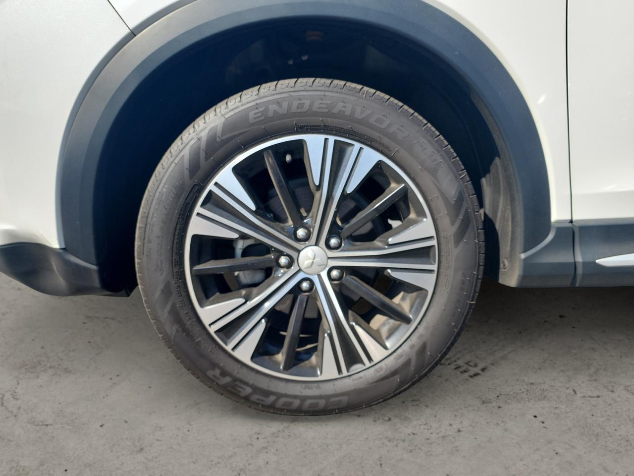2018 MITSUBISHI ECLIPSE CROSS SE; SE Kansas City MO 2018 MITSUBISHI ECLIPSE CROSS SE; SE Kansas City MO