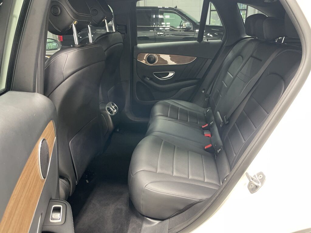 2018 Mercedes-Benz GLC GLC 300 AWD Fond du Lac WI 2018 Mercedes-Benz GLC GLC 300 AWD Fond du Lac WI