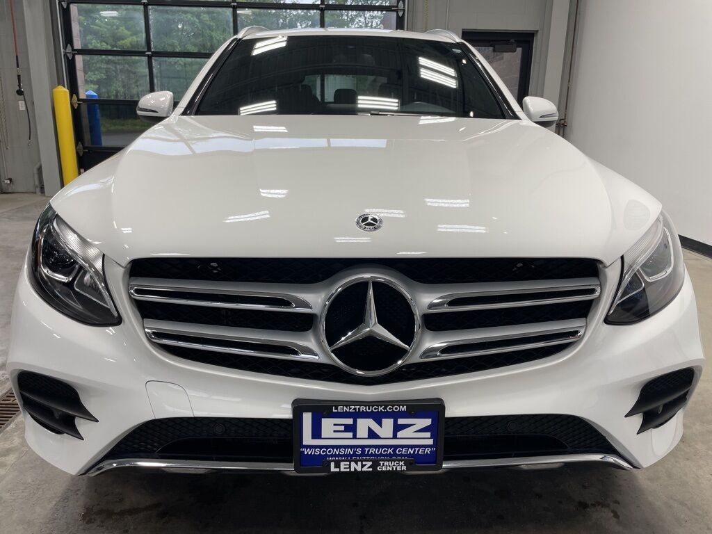 2018 Mercedes-Benz GLC GLC 300 AWD Fond du Lac WI 2018 Mercedes-Benz GLC GLC 300 AWD Fond du Lac WI