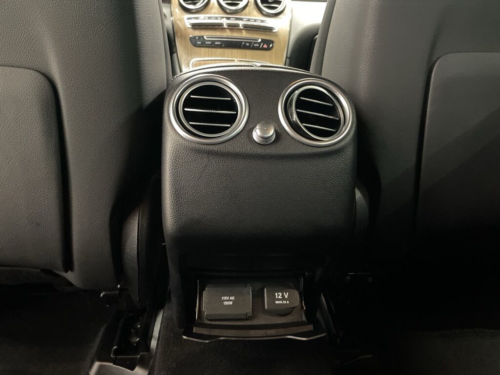 2018 Mercedes-Benz GLC GLC 300 AWD Fond du Lac WI 2018 Mercedes-Benz GLC GLC 300 AWD Fond du Lac WI