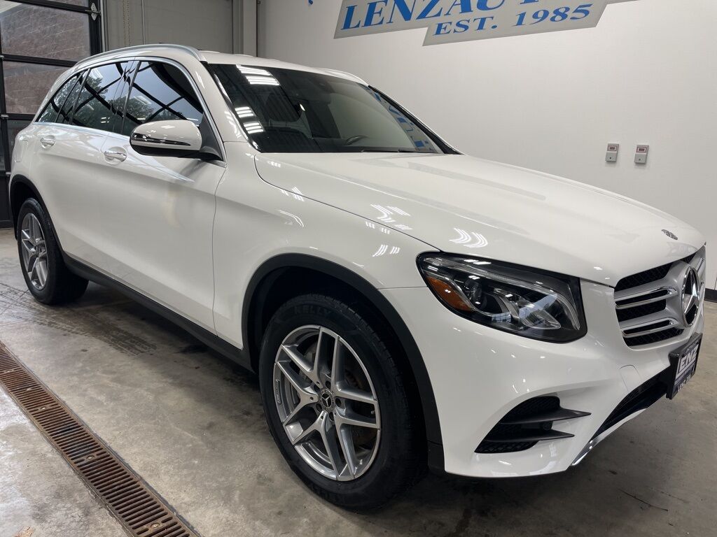 2018 Mercedes-Benz GLC GLC 300 AWD Fond du Lac WI 2018 Mercedes-Benz GLC GLC 300 AWD Fond du Lac WI