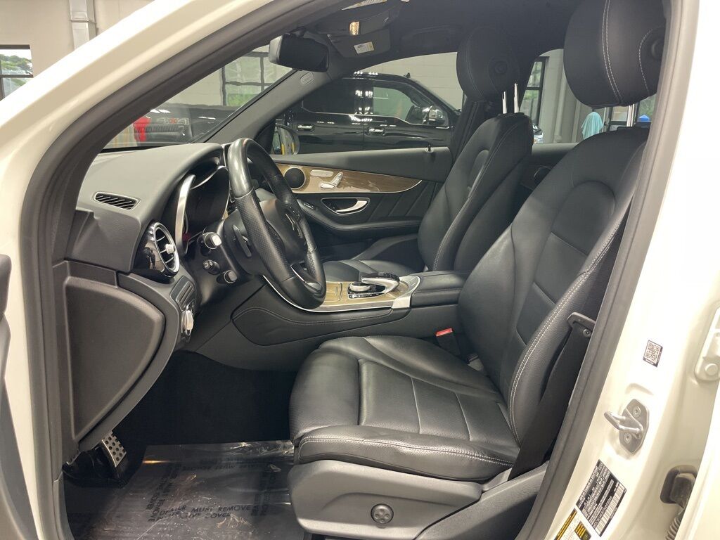 2018 Mercedes-Benz GLC GLC 300 AWD Fond du Lac WI 2018 Mercedes-Benz GLC GLC 300 AWD Fond du Lac WI