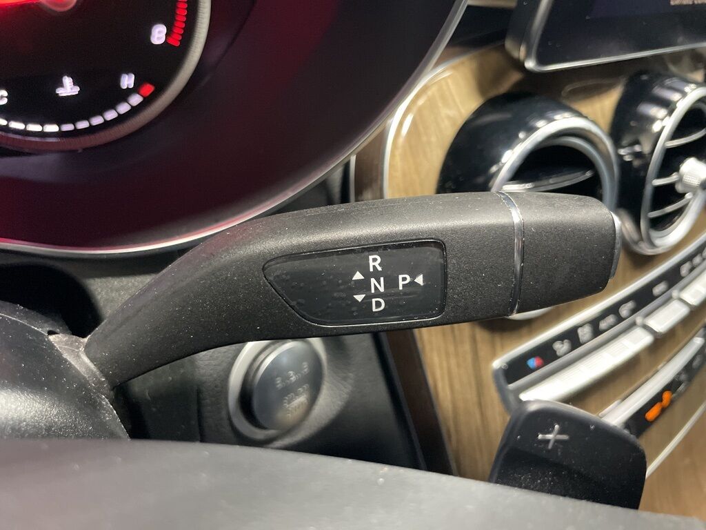 2018 Mercedes-Benz GLC GLC 300 AWD Fond du Lac WI 2018 Mercedes-Benz GLC GLC 300 AWD Fond du Lac WI