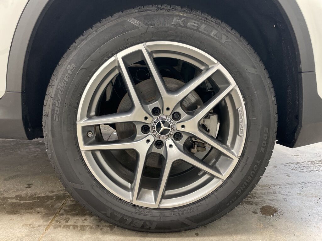 2018 Mercedes-Benz GLC GLC 300 AWD Fond du Lac WI 2018 Mercedes-Benz GLC GLC 300 AWD Fond du Lac WI