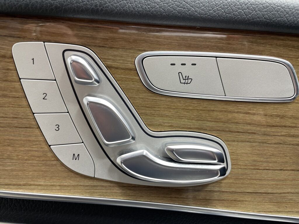 2018 Mercedes-Benz GLC GLC 300 AWD Fond du Lac WI 2018 Mercedes-Benz GLC GLC 300 AWD Fond du Lac WI