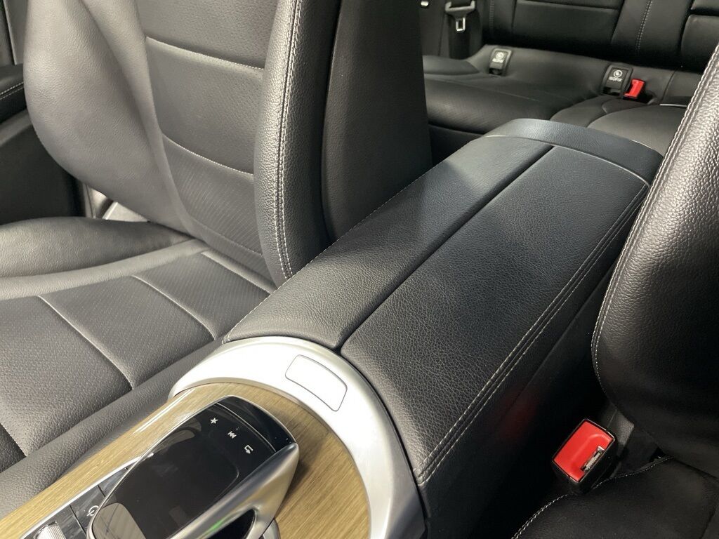 2018 Mercedes-Benz GLC GLC 300 AWD Fond du Lac WI 2018 Mercedes-Benz GLC GLC 300 AWD Fond du Lac WI