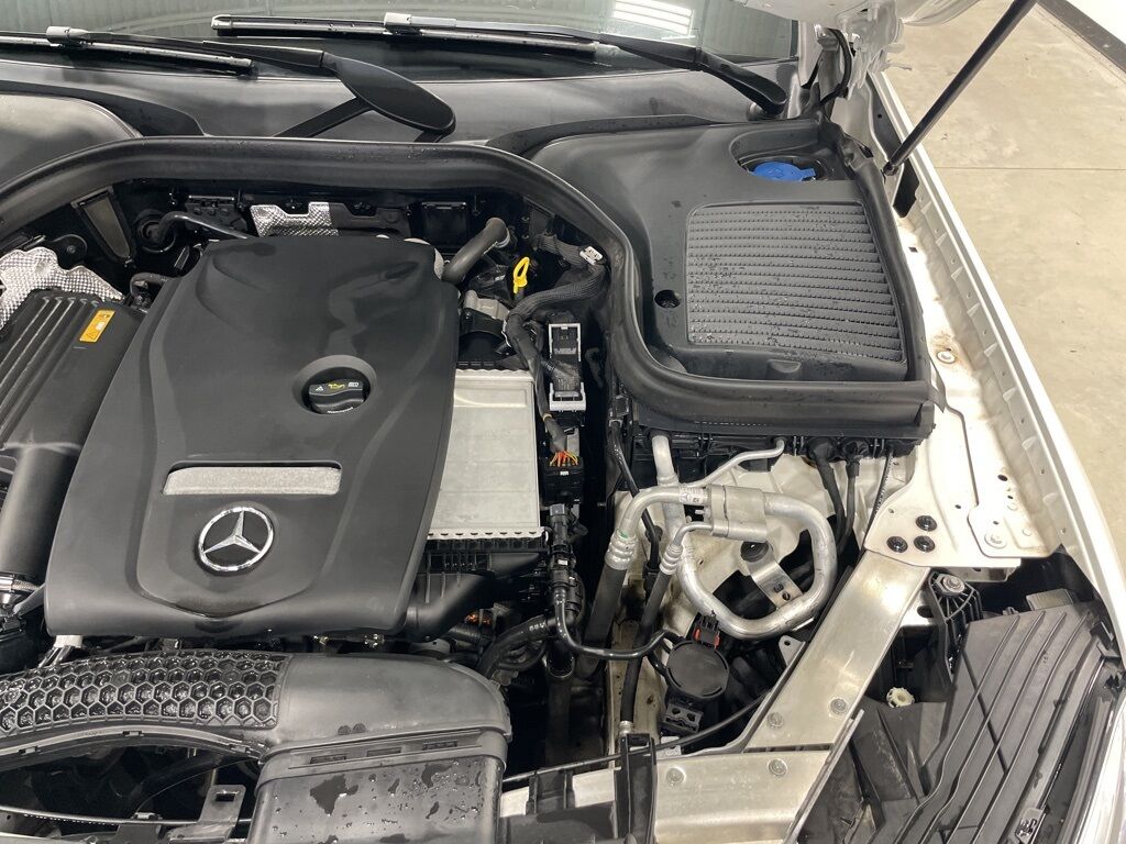 2018 Mercedes-Benz GLC GLC 300 AWD Fond du Lac WI 2018 Mercedes-Benz GLC GLC 300 AWD Fond du Lac WI