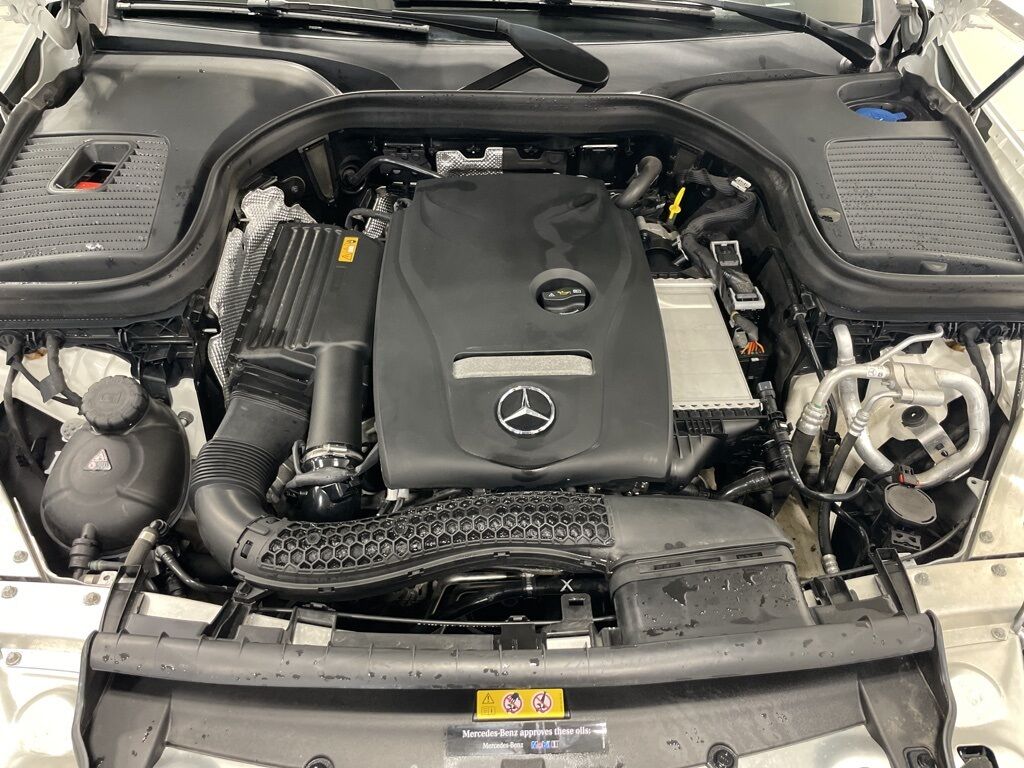 2018 Mercedes-Benz GLC GLC 300 AWD Fond du Lac WI 2018 Mercedes-Benz GLC GLC 300 AWD Fond du Lac WI