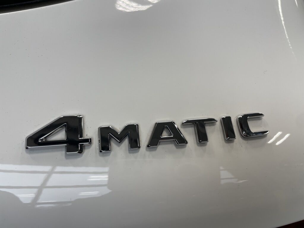 2018 Mercedes-Benz GLC GLC 300 AWD Fond du Lac WI 2018 Mercedes-Benz GLC GLC 300 AWD Fond du Lac WI