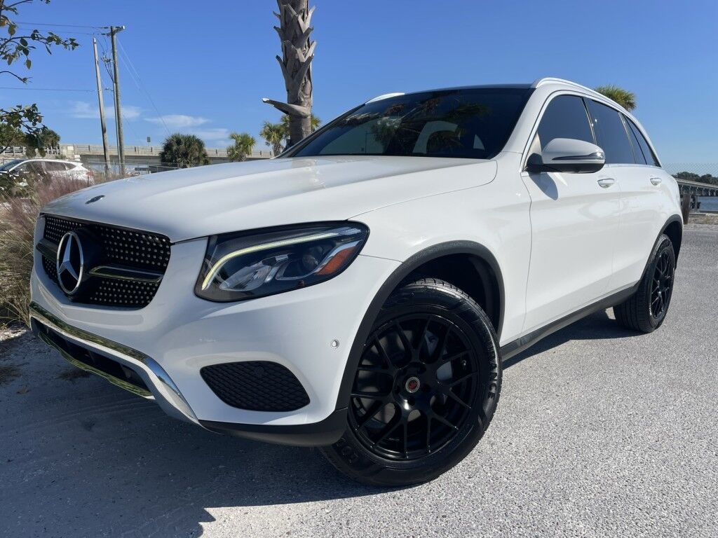 2018 Mercedes-Benz GLC GLC 300 Sarasota FL 2018 Mercedes-Benz GLC GLC 300 Sarasota FL
