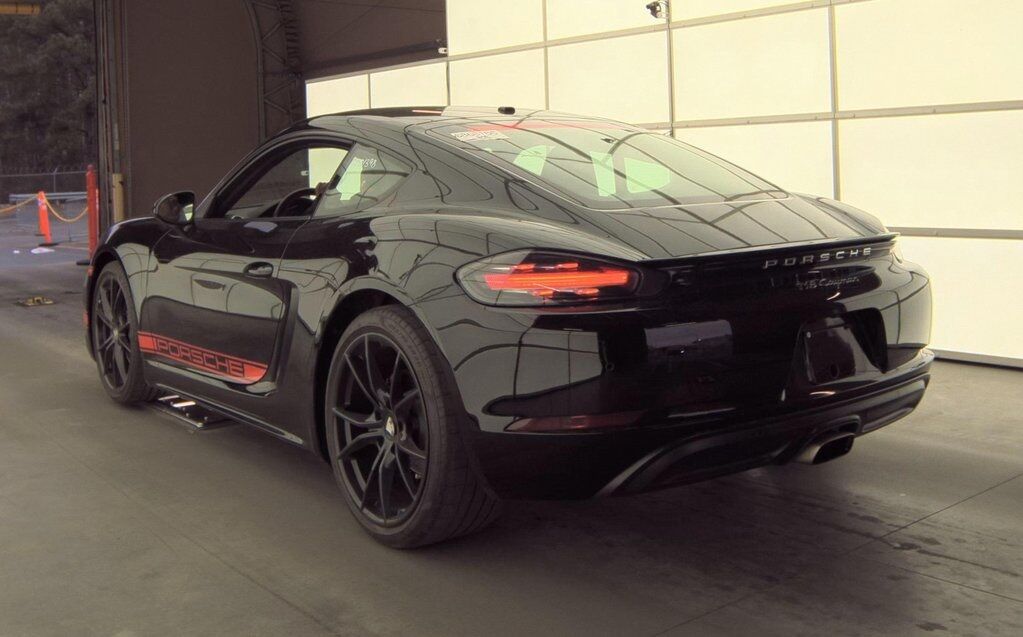 2018 Porsche 718 Cayman Base 2018 Porsche 718 Cayman Base