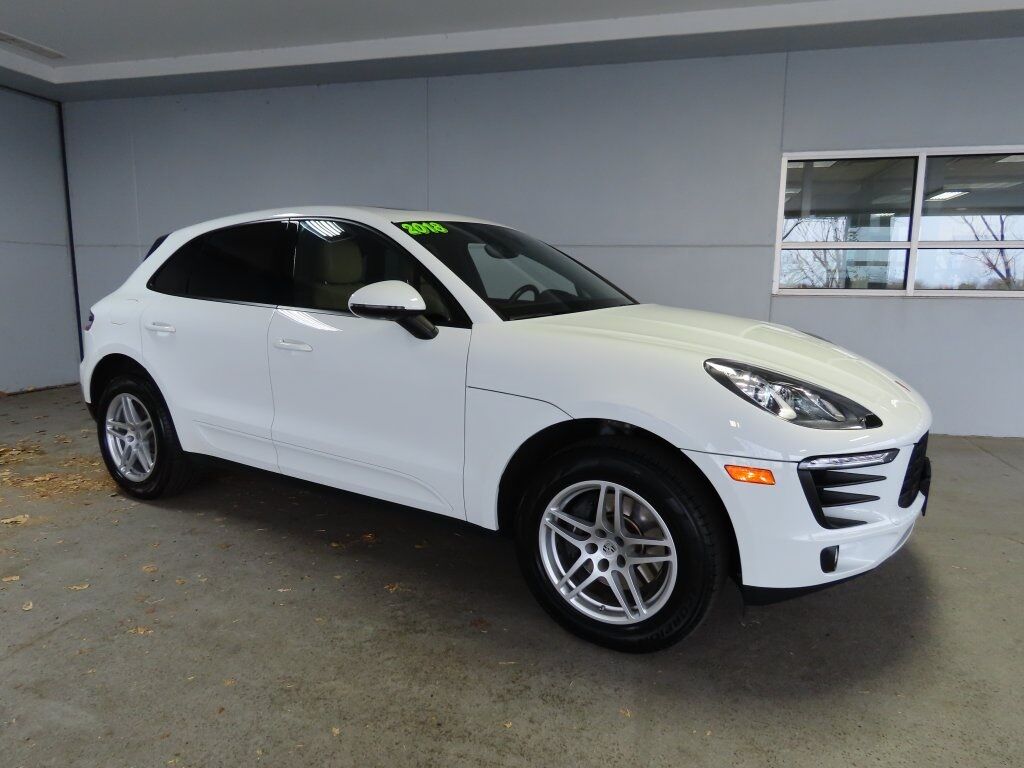 2018 Porsche Macan Merriam KS 2018 Porsche Macan Merriam KS