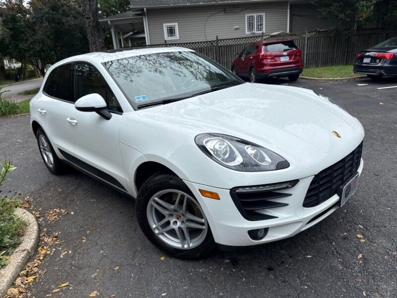 2018 Porsche Macan AWD 2018 Porsche Macan AWD
