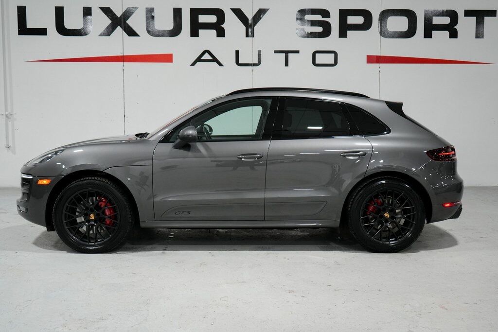2018 Porsche Macan GTS 2018 Porsche Macan GTS