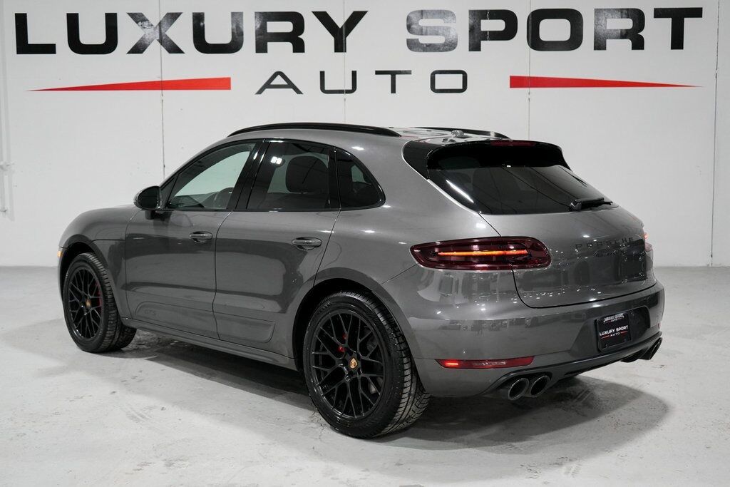 2018 Porsche Macan GTS 2018 Porsche Macan GTS