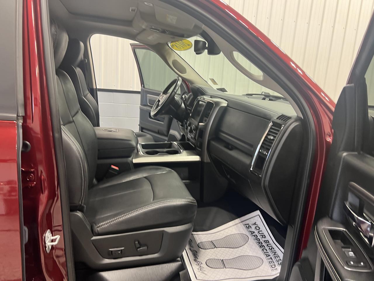 RAM3500 CREW CAB 4X429