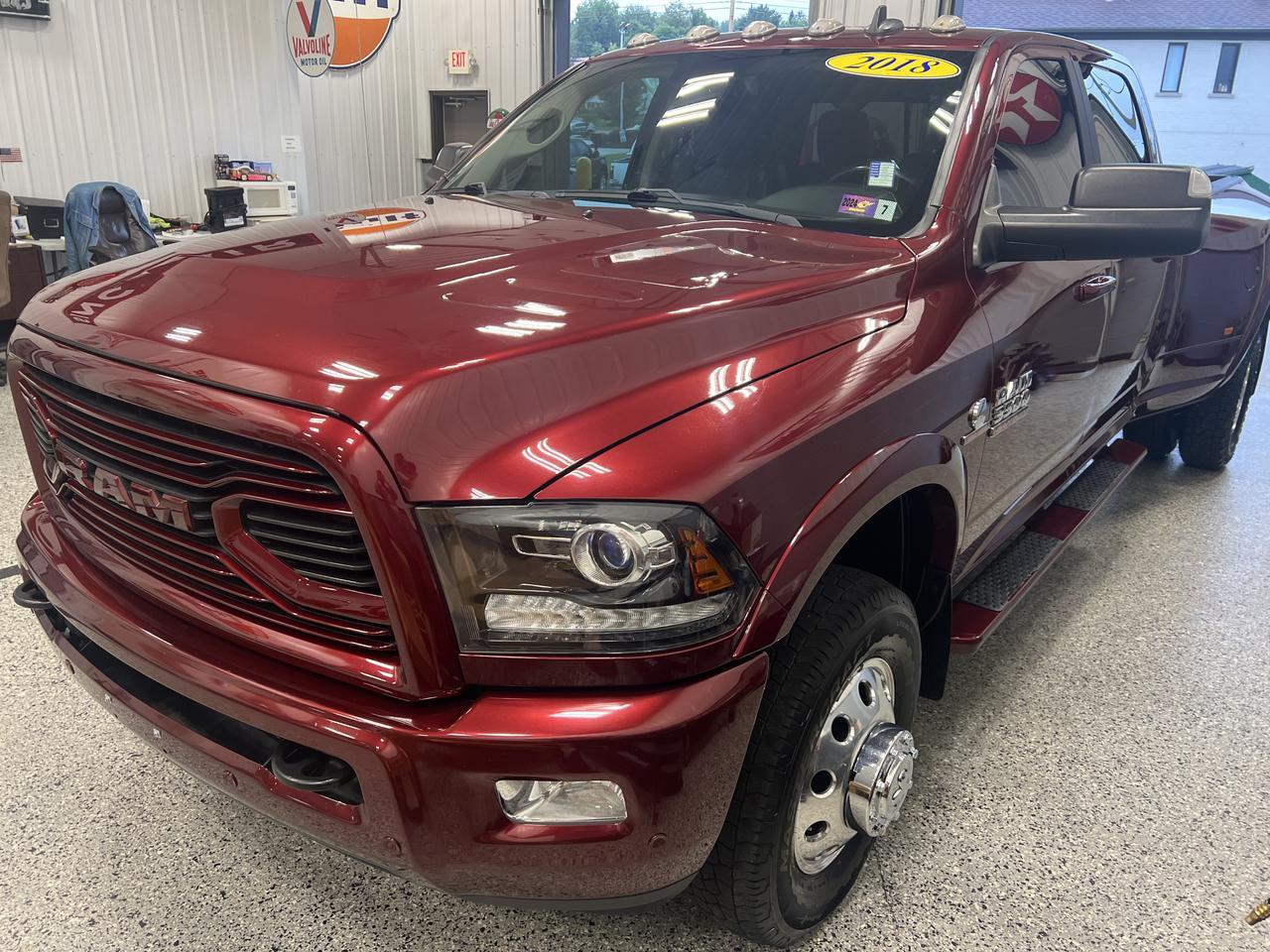 RAM3500 CREW CAB 4X45