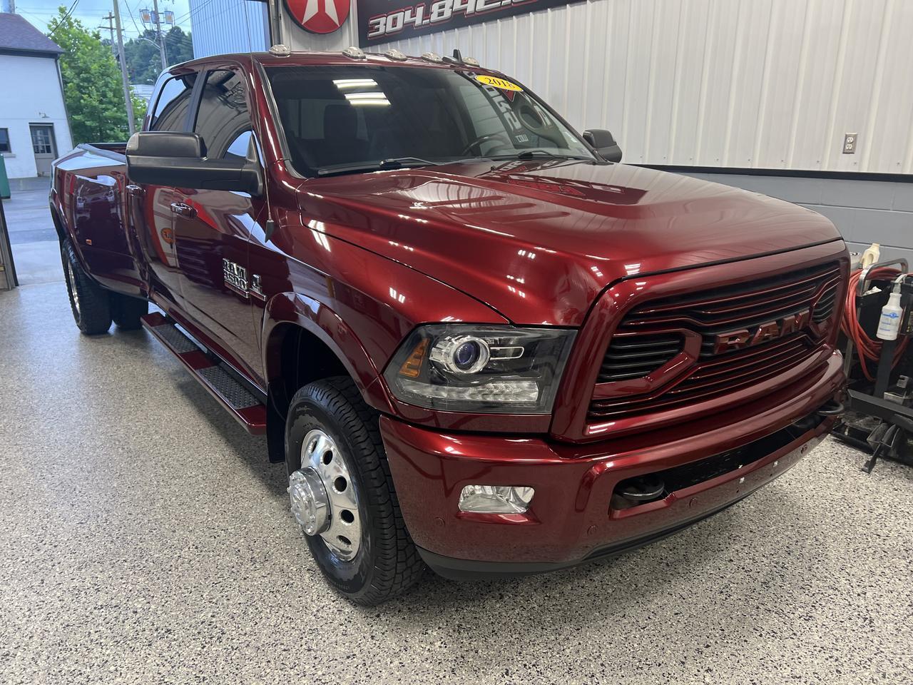 RAM3500 CREW CAB 4X43