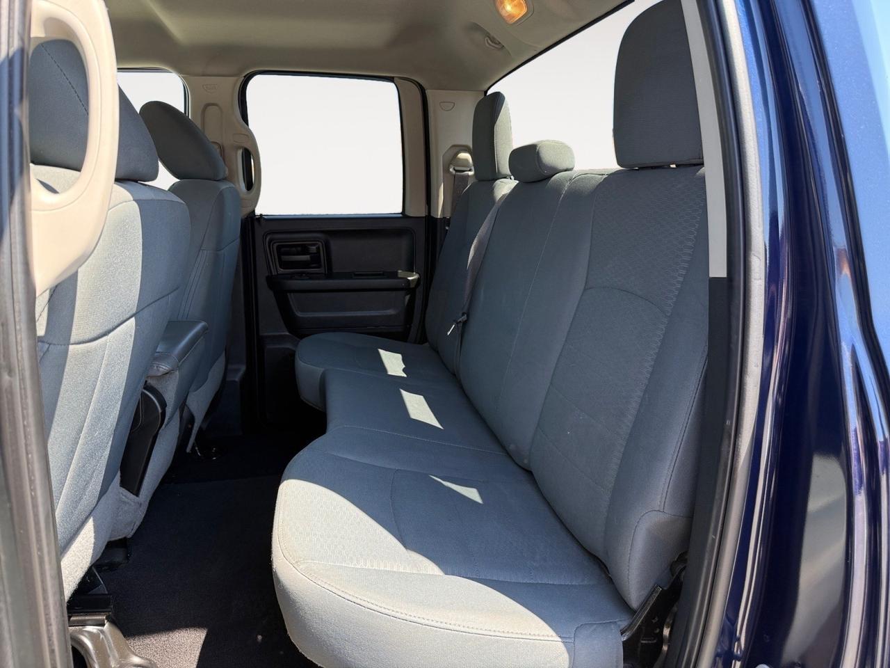 2018 Ram 1500 Express, BACKUP CAMERA, TOW PACKAGE, BED LINER, RUNNING BOARDS, POWER/HEATED MIRRORS, BLUETOOTH, REMOTE KEYLESS ENTRY, CLEAN CARFAX! Norfolk VA 2018 Ram 1500 Express, BACKUP CAMERA, TOW PACKAGE, BED LINER, RUNNING BOARDS, POWER/HEATED MIRRORS, BLUETOOTH, REMOTE KEYLESS ENTRY, CLEAN CARFAX! Norfolk VA
