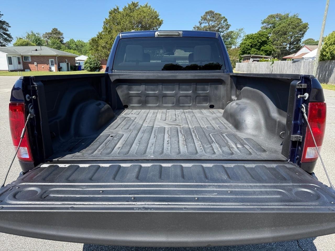 2018 Ram 1500 Express, BACKUP CAMERA, TOW PACKAGE, BED LINER, RUNNING BOARDS, POWER/HEATED MIRRORS, BLUETOOTH, REMOTE KEYLESS ENTRY, CLEAN CARFAX! Norfolk VA 2018 Ram 1500 Express, BACKUP CAMERA, TOW PACKAGE, BED LINER, RUNNING BOARDS, POWER/HEATED MIRRORS, BLUETOOTH, REMOTE KEYLESS ENTRY, CLEAN CARFAX! Norfolk VA