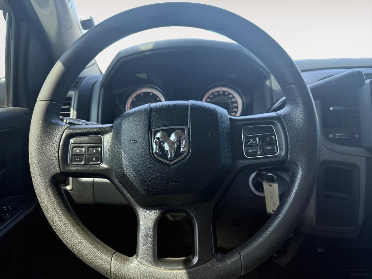 2018 Ram 2500 Tradesman, TONNEAU COVER, BACKUP CAMERA, POWER/HEATED MIRRORS, BED LINER, TOW PACKAGE, AFTER MARKET RADIO, MOTO METAL WHEELS, REMOTE KEYLESS ENTRY, BLUETOOTH, ALL WEATHER FLOOR MATS, ONLY 1 OWNER! Norfolk VA 2018 Ram 2500 Tradesman, TONNEAU COVER, BACKUP CAMERA, POWER/HEATED MIRRORS, BED LINER, TOW PACKAGE, AFTER MARKET RADIO, MOTO METAL WHEELS, REMOTE KEYLESS ENTRY, BLUETOOTH, ALL WEATHER FLOOR MATS, ONLY 1 OWNER! Norfolk VA