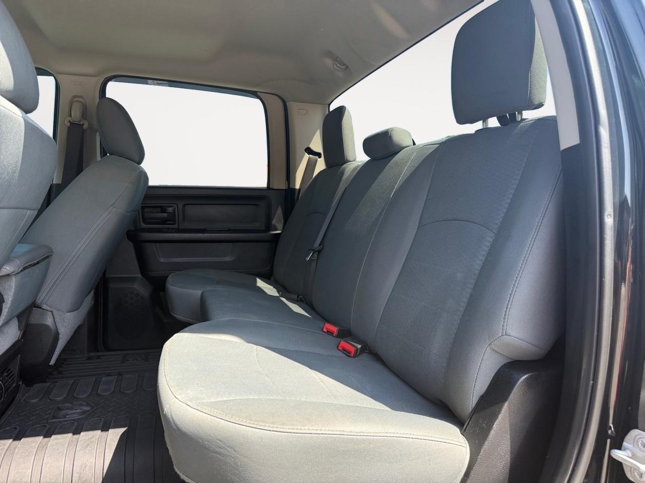 2018 Ram 2500 Tradesman, TONNEAU COVER, BACKUP CAMERA, POWER/HEATED MIRRORS, BED LINER, TOW PACKAGE, AFTER MARKET RADIO, MOTO METAL WHEELS, REMOTE KEYLESS ENTRY, BLUETOOTH, ALL WEATHER FLOOR MATS, ONLY 1 OWNER! Norfolk VA 2018 Ram 2500 Tradesman, TONNEAU COVER, BACKUP CAMERA, POWER/HEATED MIRRORS, BED LINER, TOW PACKAGE, AFTER MARKET RADIO, MOTO METAL WHEELS, REMOTE KEYLESS ENTRY, BLUETOOTH, ALL WEATHER FLOOR MATS, ONLY 1 OWNER! Norfolk VA
