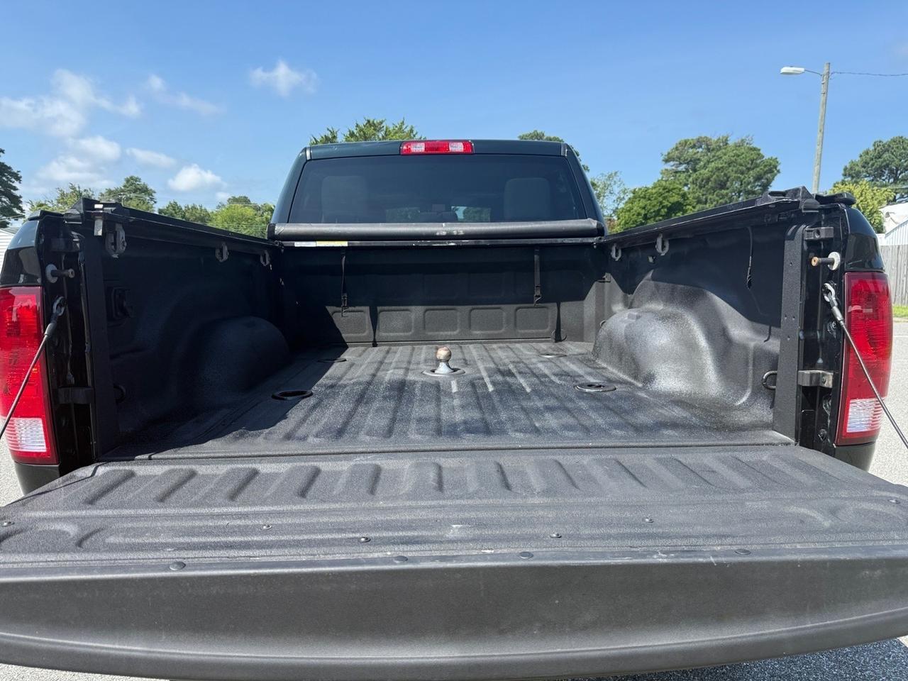 2018 Ram 2500 Tradesman, TONNEAU COVER, BACKUP CAMERA, POWER/HEATED MIRRORS, BED LINER, TOW PACKAGE, AFTER MARKET RADIO, MOTO METAL WHEELS, REMOTE KEYLESS ENTRY, BLUETOOTH, ALL WEATHER FLOOR MATS, ONLY 1 OWNER! Norfolk VA 2018 Ram 2500 Tradesman, TONNEAU COVER, BACKUP CAMERA, POWER/HEATED MIRRORS, BED LINER, TOW PACKAGE, AFTER MARKET RADIO, MOTO METAL WHEELS, REMOTE KEYLESS ENTRY, BLUETOOTH, ALL WEATHER FLOOR MATS, ONLY 1 OWNER! Norfolk VA
