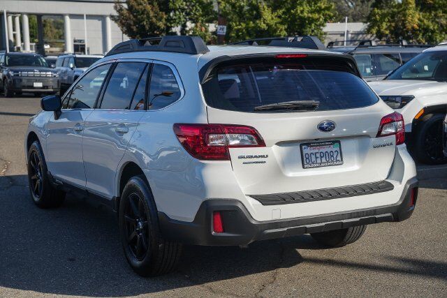 2018 Subaru Outback 2.5i 2018 Subaru Outback 2.5i