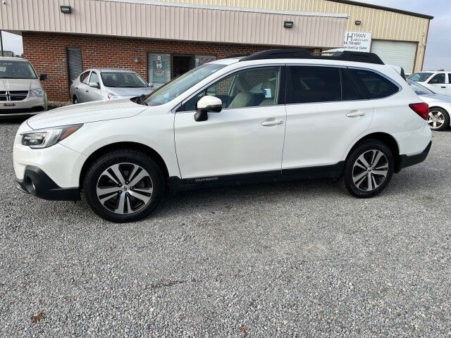 2018 Subaru Outback Limited's photo