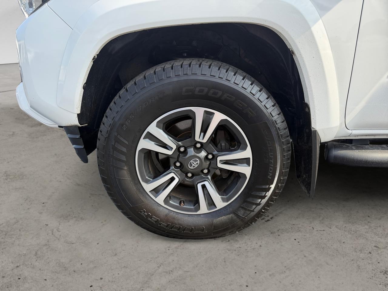 2018 TOYOTA TACOMA SR5; TRD SPOR TRD Off Road Kansas City MO 2018 TOYOTA TACOMA SR5; TRD SPOR TRD Off Road Kansas City MO