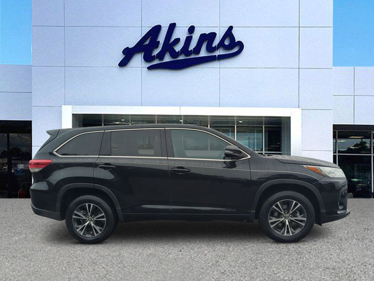 2018 Toyota Highlander LE Appleton WI