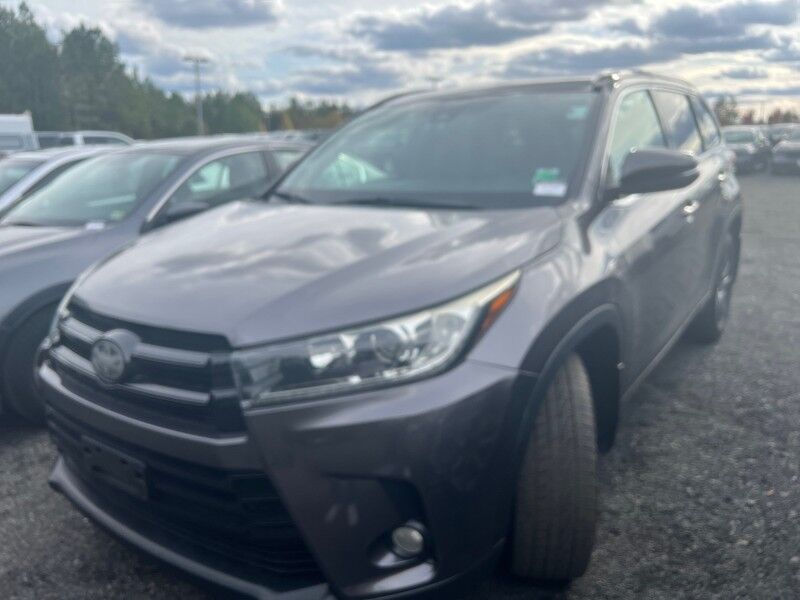 2018 Toyota Highlander SE AWD 2018 Toyota Highlander SE AWD
