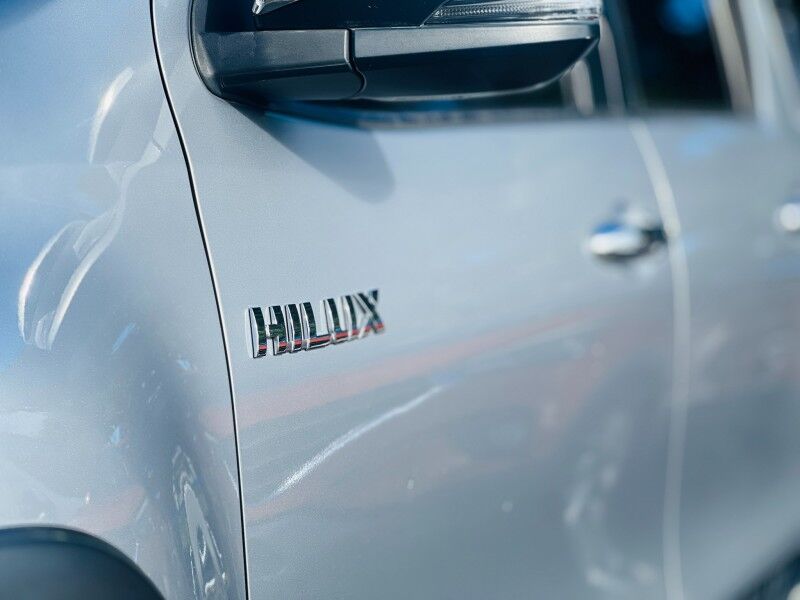 2018 Toyota Hilux SR5 (2.8L Diesel) Vaitele 2018 Toyota Hilux SR5 (2.8L Diesel) Vaitele