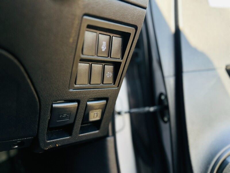 2018 Toyota Hilux SR5 (2.8L Diesel) Vaitele 2018 Toyota Hilux SR5 (2.8L Diesel) Vaitele