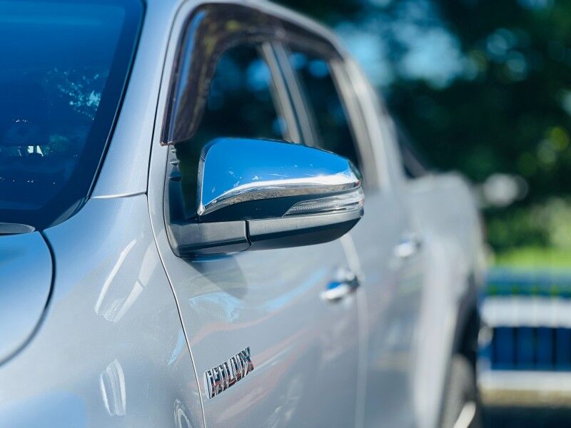 2018 Toyota Hilux SR5 (2.8L Diesel) Vaitele 2018 Toyota Hilux SR5 (2.8L Diesel) Vaitele