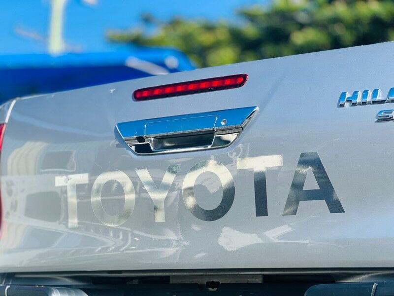 2018 Toyota Hilux SR5 (2.8L Diesel) Vaitele 2018 Toyota Hilux SR5 (2.8L Diesel) Vaitele