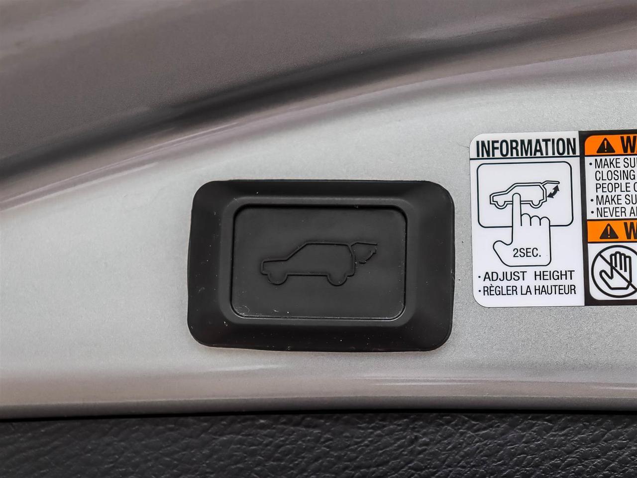 2018 Toyota RAV4 SE Mississauga ON