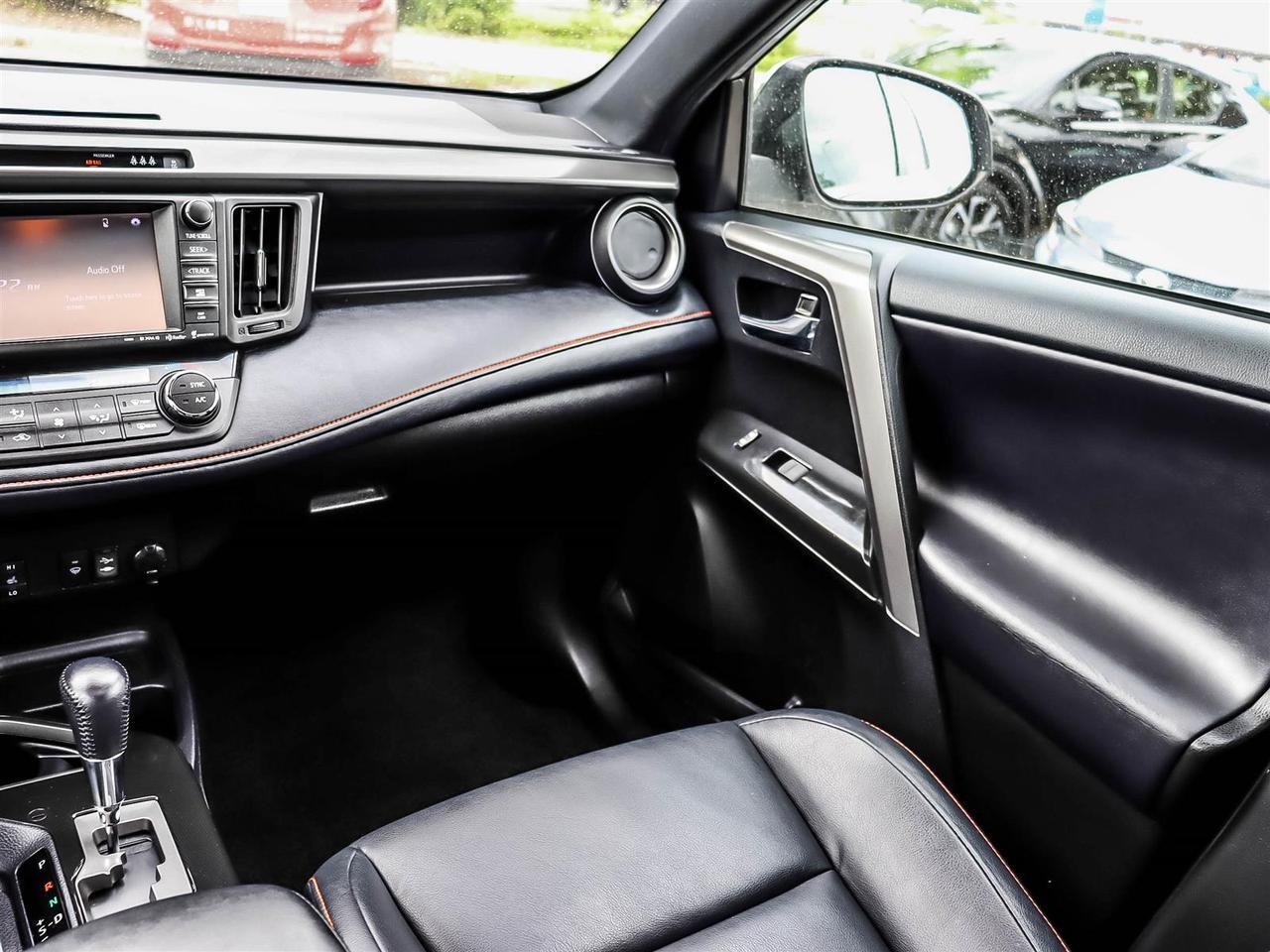 2018 Toyota RAV4 SE Mississauga ON