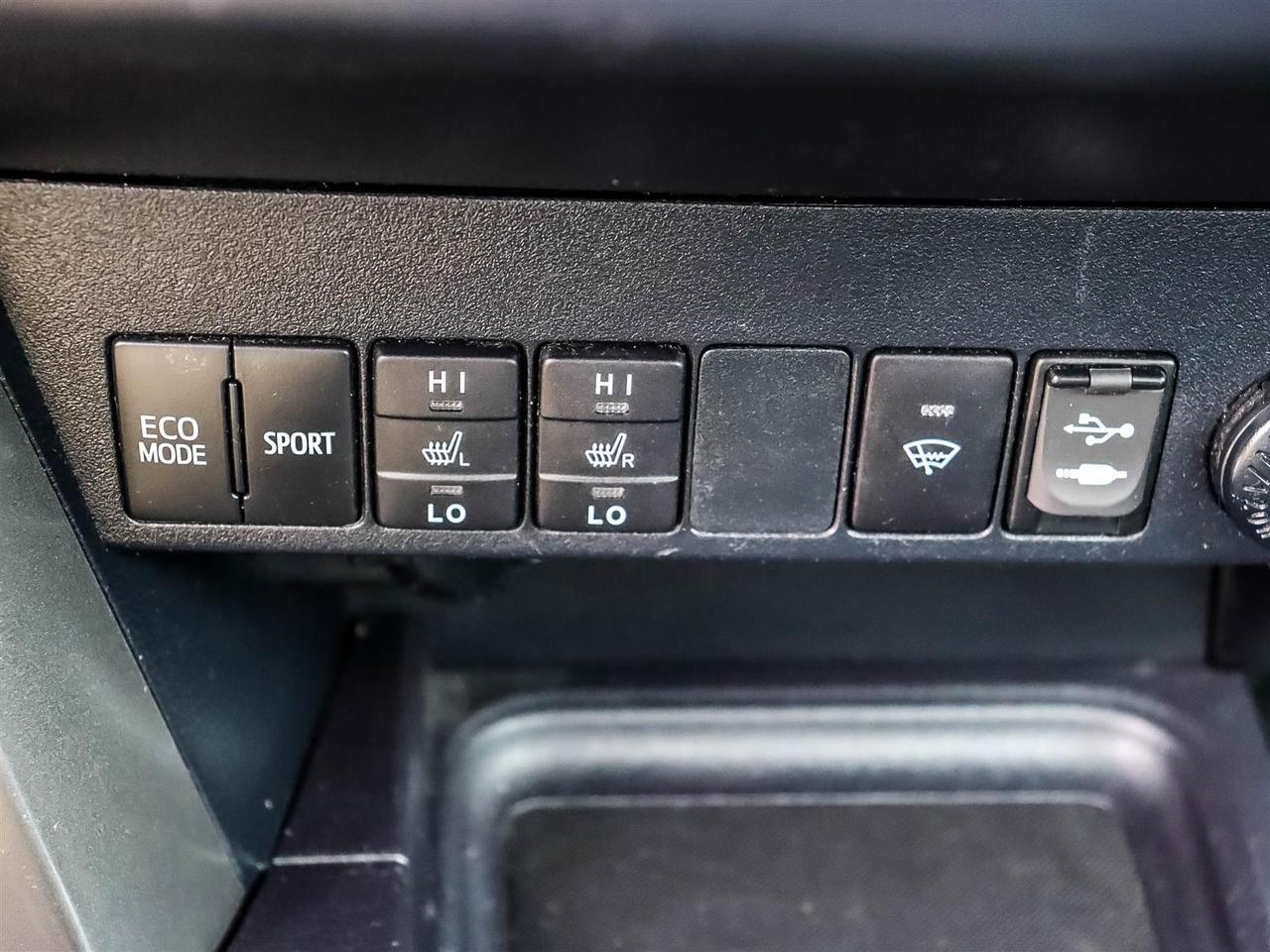 2018 Toyota RAV4 SE Mississauga ON