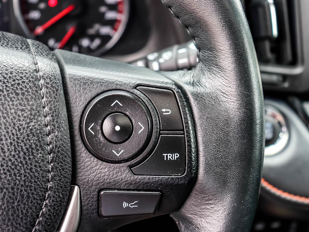 2018 Toyota RAV4 SE Mississauga ON