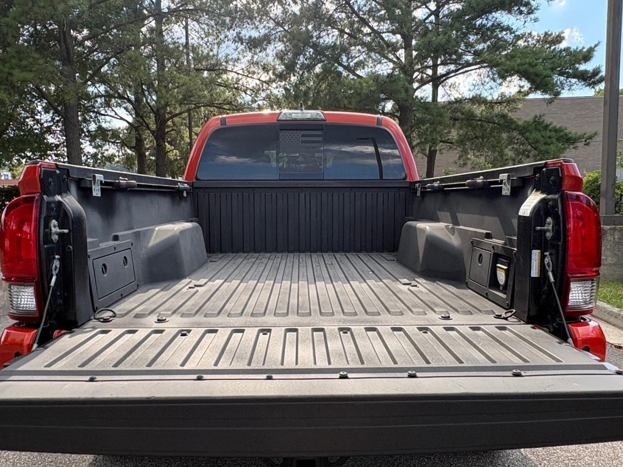 2018 Toyota Tacoma TRD Sport, TUBULAR RUNNING BOARDS, LIFTED, TRD BLACK WHEELS, TOW PACKAGE, BED LINER WITH CARGO STORAGE, PUSH BUTTON START, NAVIGATION, BLIND SPOT ALERT, FORWARD COLLISION ALERT, LANE KEEP ASSIST, LOW MILES, TAKE HOME A TACOMA! Virginia Beach VA 2018 Toyota Tacoma TRD Sport, TUBULAR RUNNING BOARDS, LIFTED, TRD BLACK WHEELS, TOW PACKAGE, BED LINER WITH CARGO STORAGE, PUSH BUTTON START, NAVIGATION, BLIND SPOT ALERT, FORWARD COLLISION ALERT, LANE KEEP ASSIST, LOW MILES, TAKE HOME A TACOMA! Virginia Beach VA