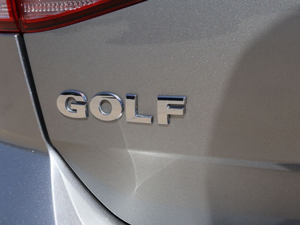 2018 Volkswagen Golf TSI S 4-Door