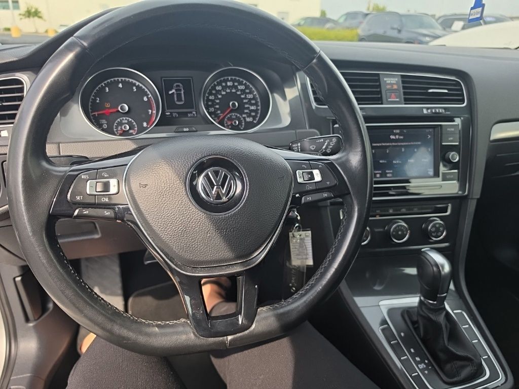 2018 Volkswagen Golf TSI S 4-Door
