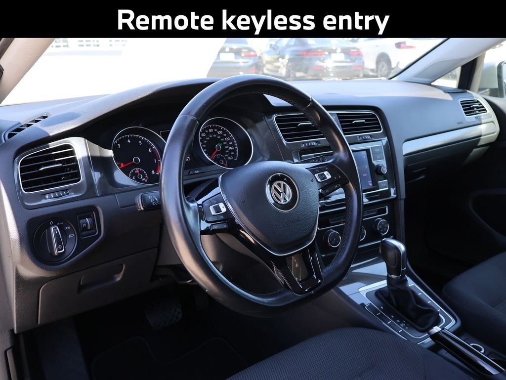 2018 Volkswagen Golf TSI S 4-Door